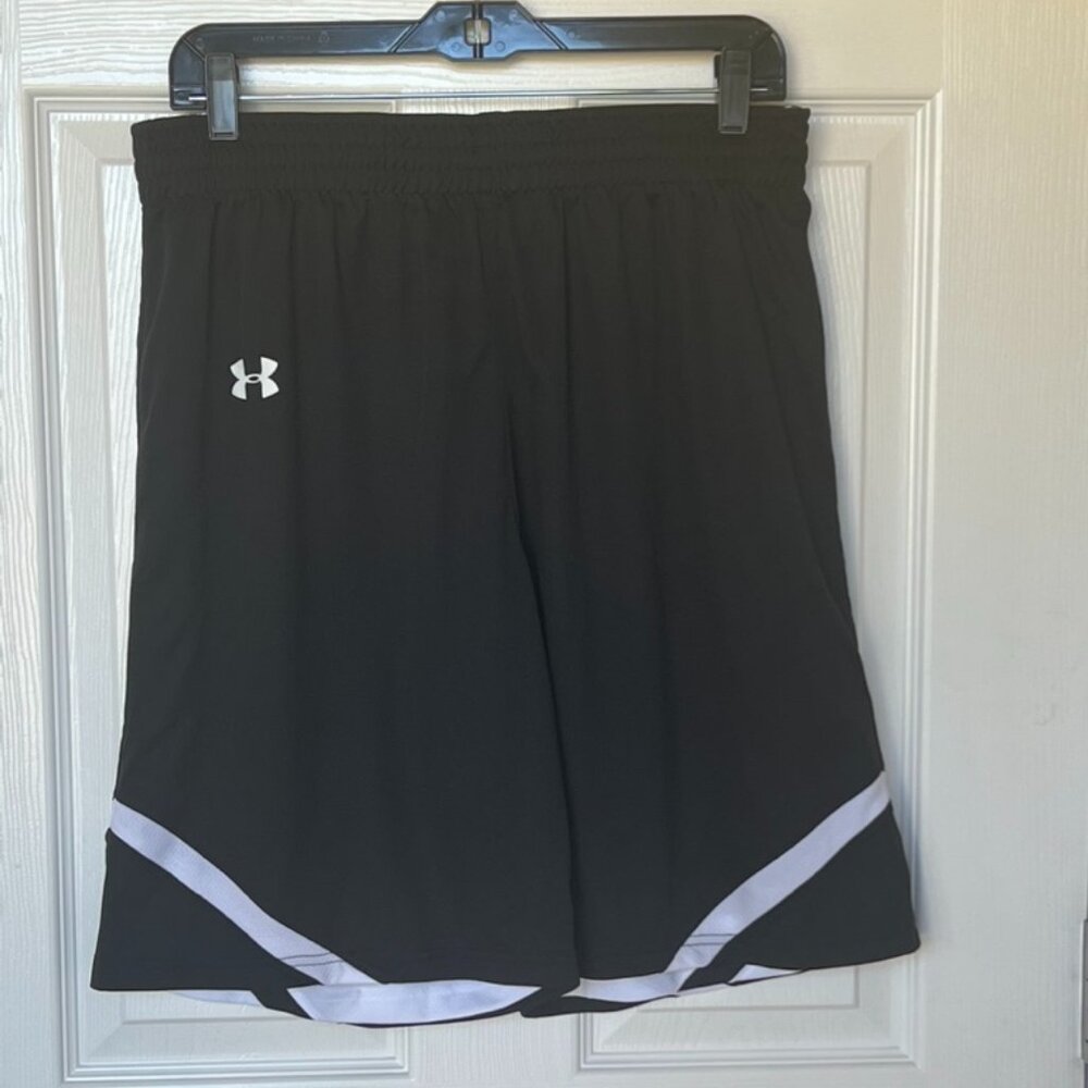 Under Armour Youth Clutch 2 Reversible Basketball Shorts - Black/White Size S